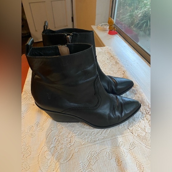 Frye Amado wedge bootie black leather size 8 - Picture 2 of 15